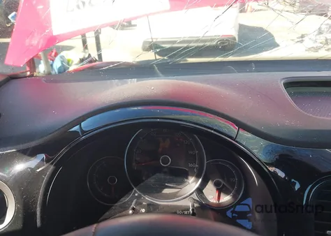 2019 Volkswagen Beetle 2.0T Final Edition Se/2.0T Final Edition Sel/2.0T S из США, поврежденный, VIN 3VWFD7AT4KM717921